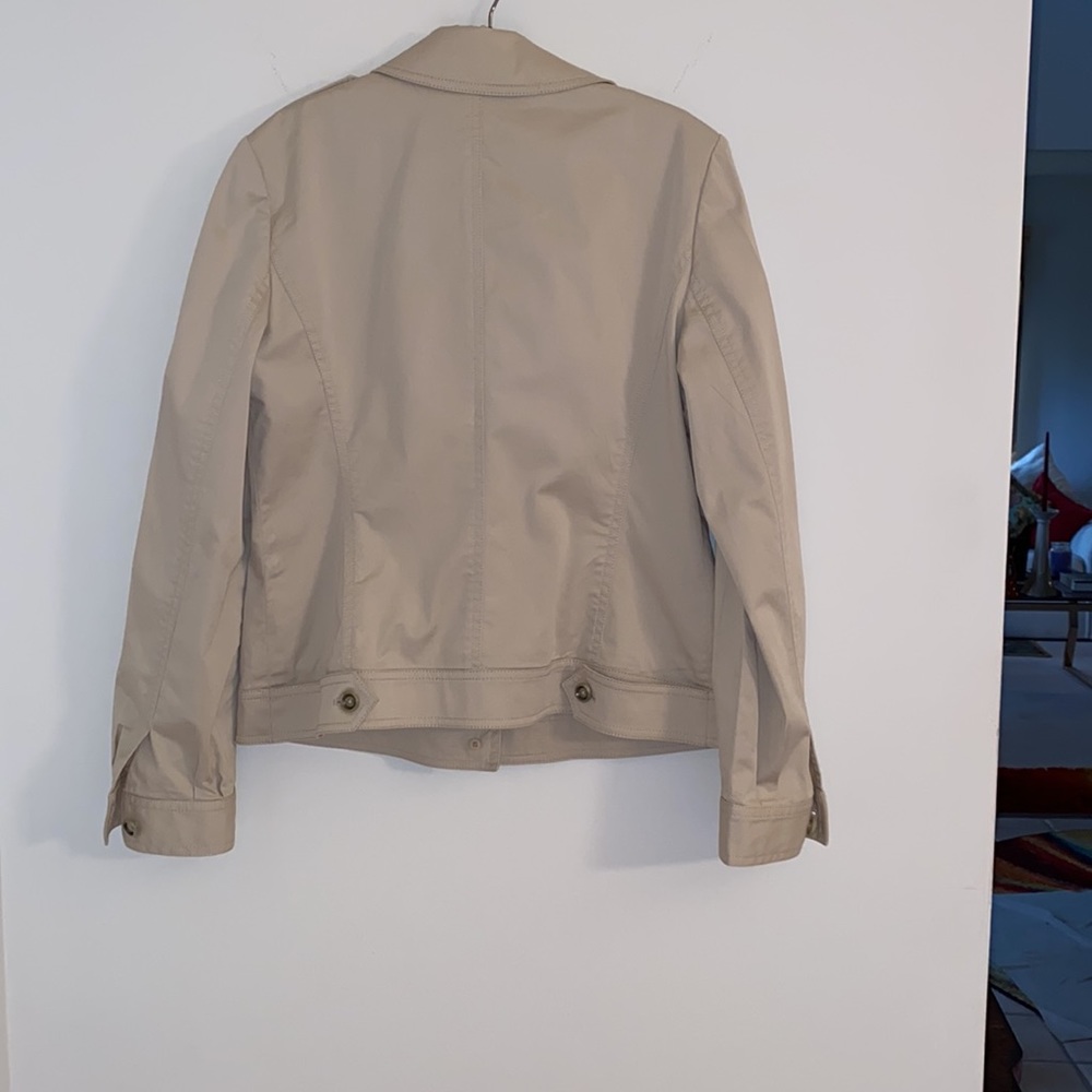 Ellen Tracy khaki jacket, Great Condition, Sz 6 measurements in photos below - Picture 3 of 8